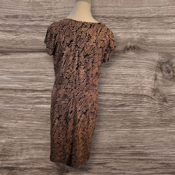 Madison Leigh Black & Tan Midi Dress with Front Cutout & Back Zip, Size 10, EUC - Picture 2 of 4